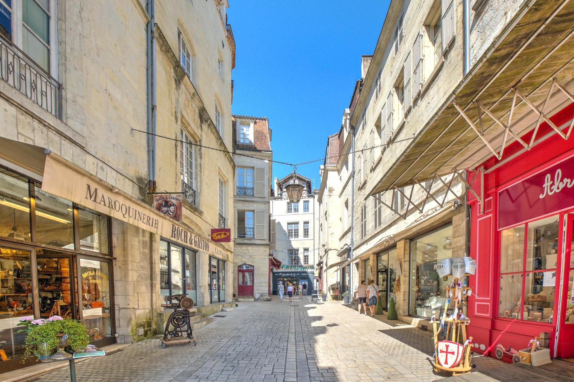 Miraflores, Appartement En Ville Périgueux Eksteriør bilde